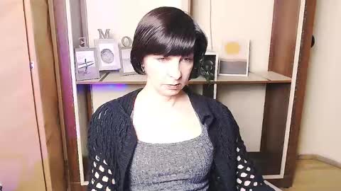 Angelina online show from April 14, 2026, 7:47 am