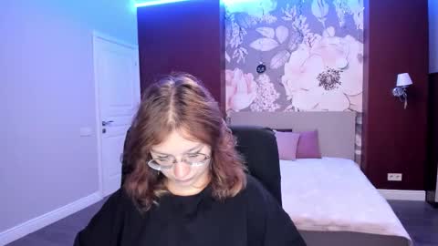 AngelinaLow online show from September 8, 2025, 6:29 pm