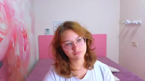 AngelinaLow online show from November 12, 2025, 12:27 pm