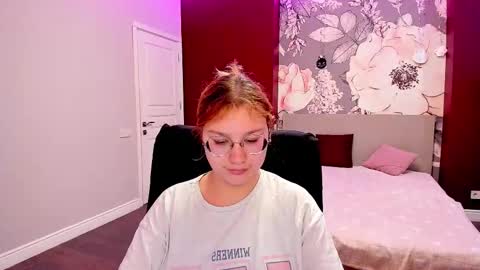 AngelinaLow online show from February 23, 2026, 12:35 pm