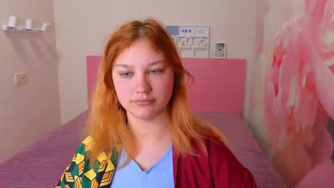 AngelinaLow online show from April 25, 2026, 1:41 pm