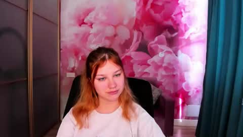 AngelinaLow online show from April 28, 2026, 11:26 am