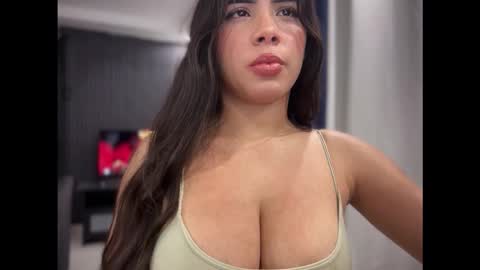 Angelina Weiss online show from April 24, 2026, 2:58 am