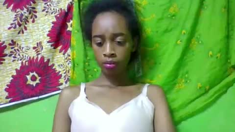 angeline221173 online show from May 6, 2026, 5:51 pm