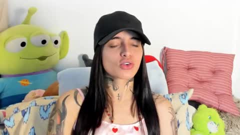 Angeline Smith  online show from October 8, 2025, 4:59 pm