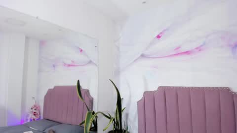 Angeline online show from January 8, 2025, 8:18 pm