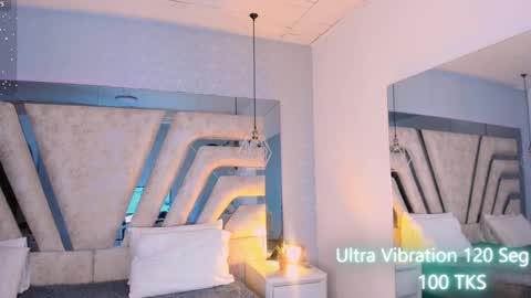 Angeline Heet online show from October 3, 2025, 3:47 am