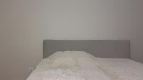 Angel online show from May 4, 2026, 3:35 am
