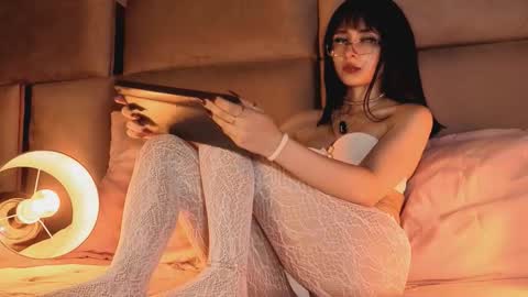 Snapshot of angelinepossy chatting on November 12, 2025, 7:57 pm angelinepossy online show from November 12, 2025, 7:57 pm