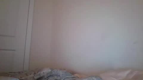 Snapshot of angeliquebelcaliz chatting on February 18, 2025, 12:15 am angeliquebelcaliz online show from February 18, 2025, 12:15 am