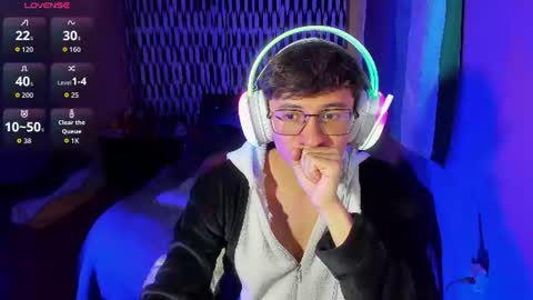 Snapshot of angelito18_twink chatting on June 11, 2026, 12:32 am Angel online show from June 11, 2026, 12:32 am
