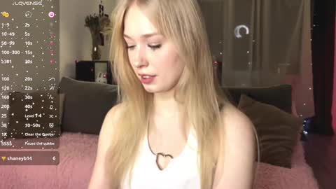 angelkissmee online show from January 30, 2025, 3:19 pm