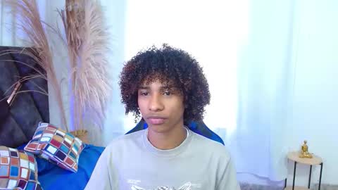 Angel online show from December 2, 2025, 8:48 pm