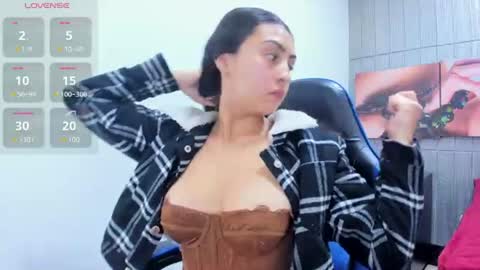 Snapshot of angell_cooper8 chatting on June 26, 2026, 3:11 am Angell cooper8 online show from June 26, 2026, 3:11 am