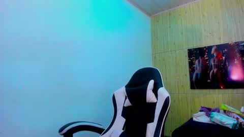 Snapshot of angell_cooper8 chatting on July 10, 2026, 12:19 pm Angell cooper8 online show from July 10, 2026, 12:19 pm