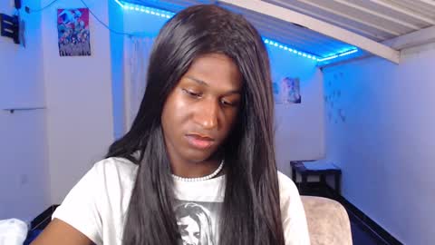 Snapshot of angell_dustt chatting on December 18, 2024, 5:48 am Danielle online show from December 18, 2024, 5:48 am