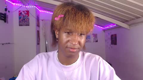 Snapshot of angell_dustt chatting on December 22, 2024, 7:22 am Danielle online show from December 22, 2024, 7:22 am