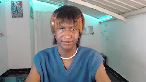 Snapshot of angell_dustt chatting on January 23, 2025, 8:15 am Danielle online show from January 23, 2025, 8:15 am