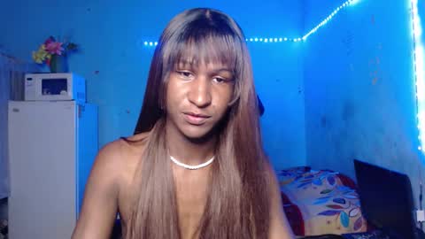 Snapshot of angell_dustt chatting on October 15, 2025, 2:01 am Danielle online show from October 15, 2025, 2:01 am
