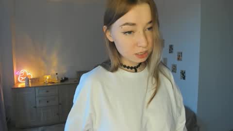 angella_mills online show from November 6, 2025, 6:14 am