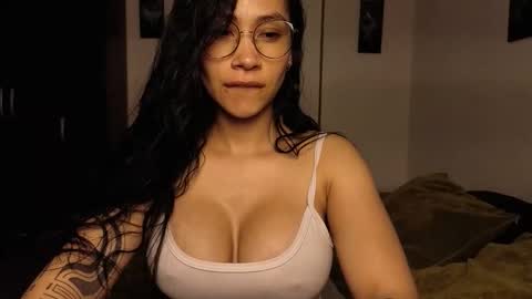  ANGELA ISABELLA  online show from February 5, 2026, 4:55 pm