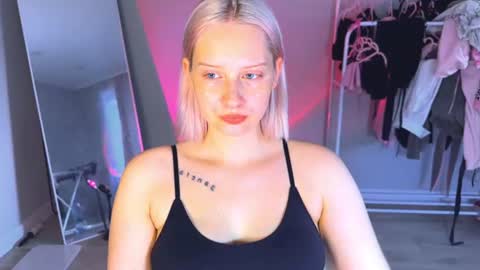 Cutie online show from July 30, 2026, 11:31 am