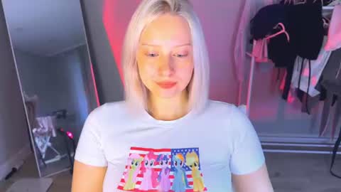 Cutie online show from July 31, 2026, 12:04 pm