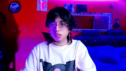 Snapshot of angellonfire chatting on January 29, 2025, 10:11 pm Angel  online show from January 29, 2025, 10:11 pm