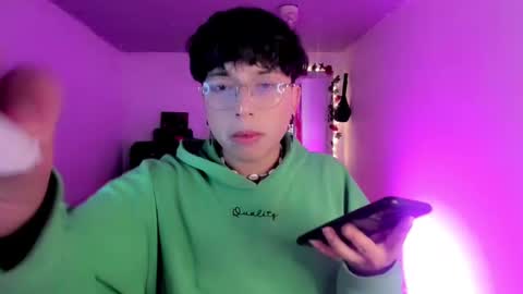 Angel  online show from November 10, 2025, 4:11 am