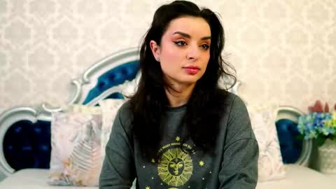 Natalia online show from June 3, 2026, 5:10 am