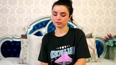 Natalia online show from July 5, 2026, 7:59 am