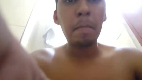 angelntnael123 online show from April 7, 2026, 5:41 am