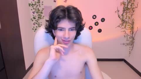 Angel online show from October 25, 2025, 9:53 pm