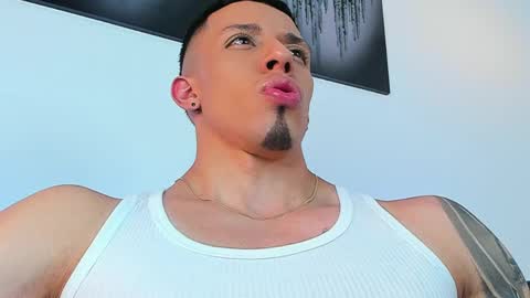 Angelo Varek online show from April 22, 2026, 3:20 am