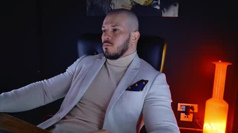 Snapshot of angeloeric chatting on February 5, 2025, 4:59 am BlackWolf online show from February 5, 2025, 4:59 am