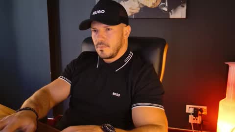 Snapshot of angeloeric chatting on September 28, 2025, 9:03 am BlackWolf online show from September 28, 2025, 9:03 am