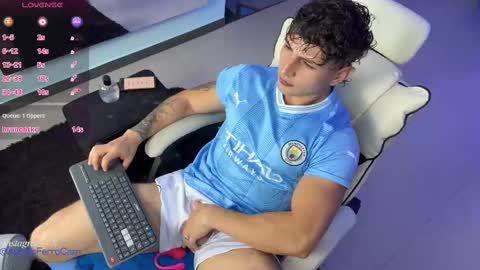 Angelo Ferro online show from February 25, 2025, 2:14 am