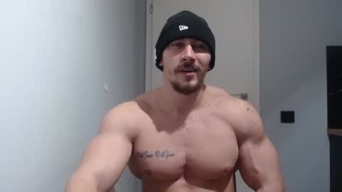  ------- SEX SHOW WITH GUYS AND GIRLS  MUSCLE SHOW online show from January 22, 2025, 10:26 pm