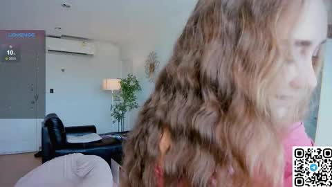 Angel online show from December 4, 2025, 3:49 am