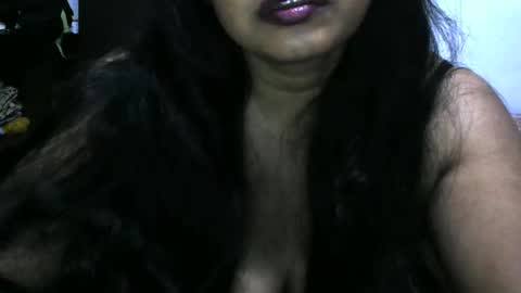 Snapshot of angelpriya555 chatting on December 3, 2024, 6:17 pm angelpriya555 online show from December 3, 2024, 6:17 pm