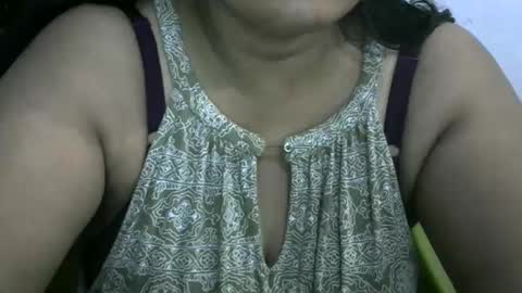 Snapshot of angelpriya555 chatting on October 3, 2025, 5:32 pm angelpriya555 online show from October 3, 2025, 5:32 pm