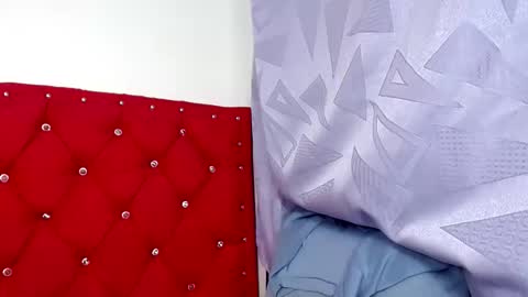 Snapshot of angels_0001 chatting on December 2, 2024, 3:15 am angels_0001 online show from December 2, 2024, 3:15 am