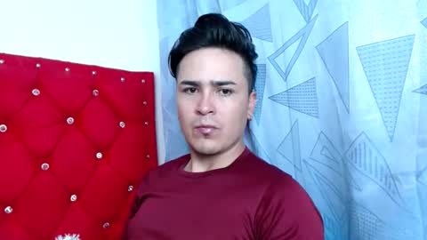 Snapshot of angels_0001 chatting on December 9, 2024, 3:18 am angels_0001 online show from December 9, 2024, 3:18 am