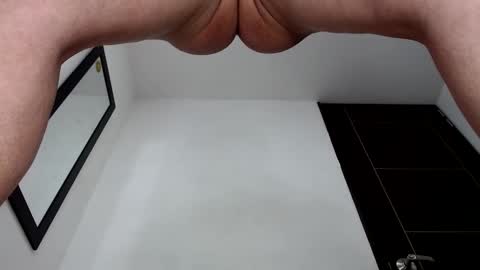 Snapshot of angels_0001 chatting on December 27, 2024, 4:10 pm angels_0001 online show from December 27, 2024, 4:10 pm