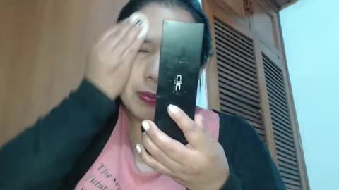 rebeca online show from December 11, 2024, 1:47 am