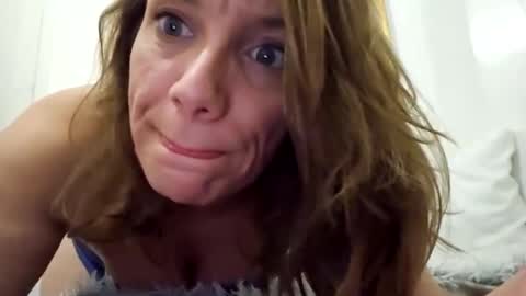 angelvanderpool71 online show from January 11, 2025, 12:22 am