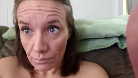 angelvanderpool71 online show from January 21, 2025, 5:20 pm