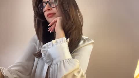 Lisa online show from October 14, 2025, 11:33 am