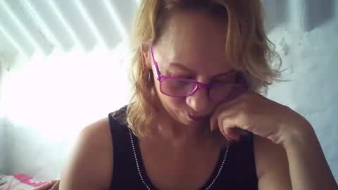 angelycute476334 online show from February 2, 2026, 7:01 pm