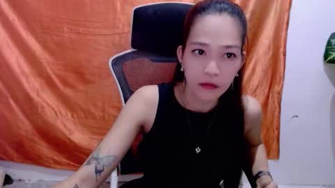 angelyn_slim online show from June 7, 2026, 11:14 am